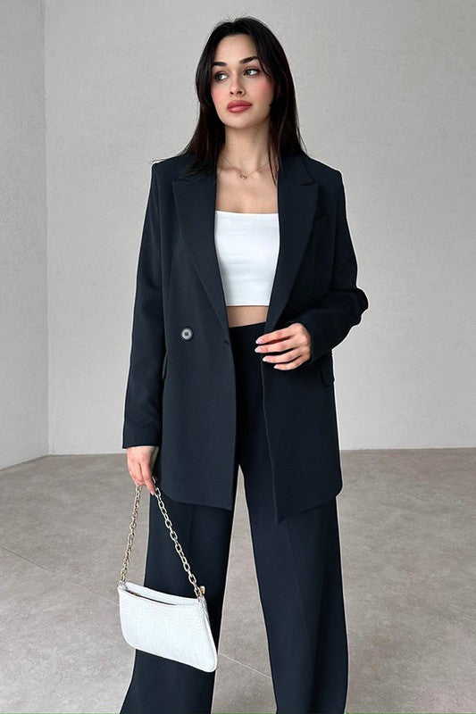 Chic Blazer & Pants Suit