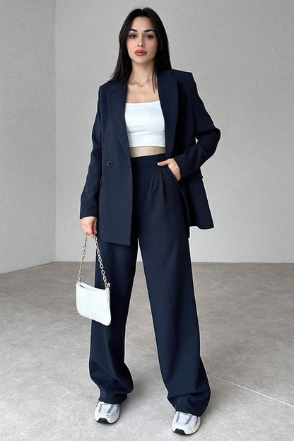 Chic Blazer & Pants Suit